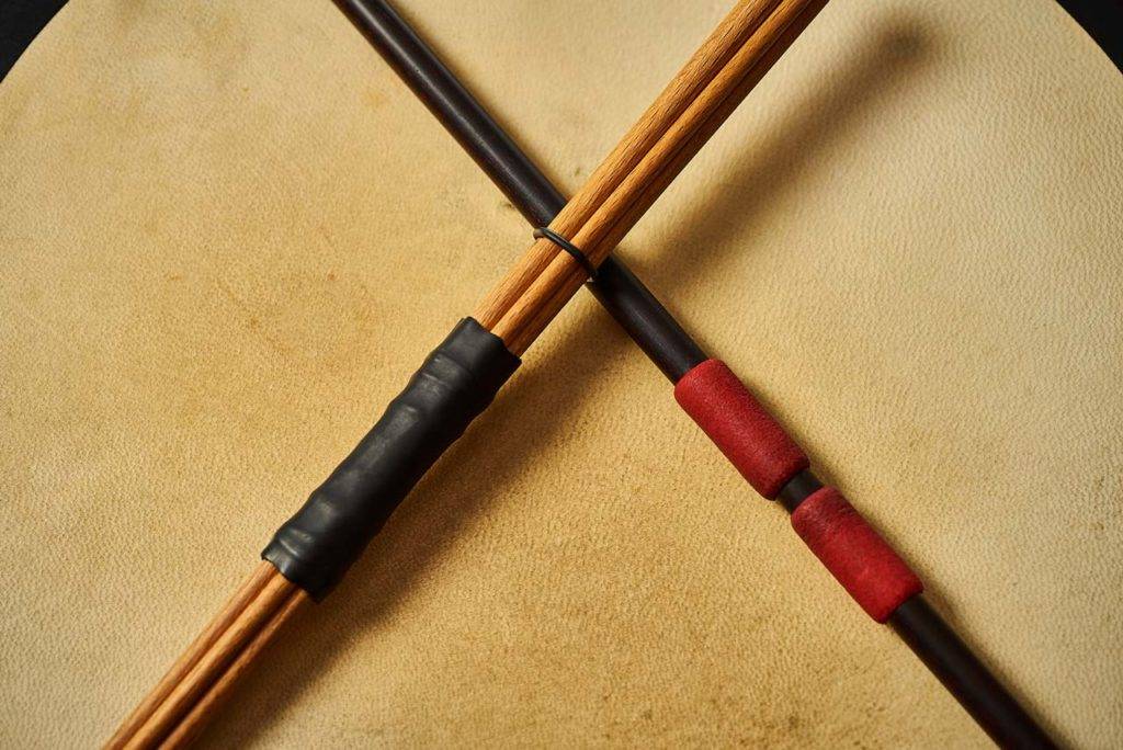 Bodhran mit Sticks